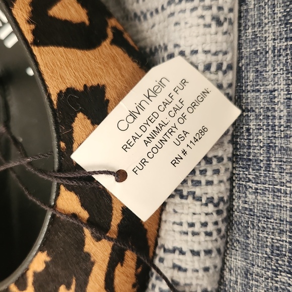 Calvin Klein leopard calf fur size 9 heels - Picture 2 of 5
